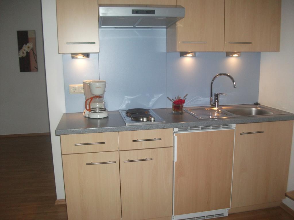 Steinerhof Apartman Dobbiaco Szoba fotó